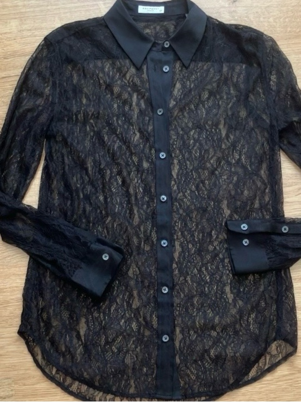 EQUIPMENT Women’s Sheer Lace Silk-l/s button up shirt. Sz S